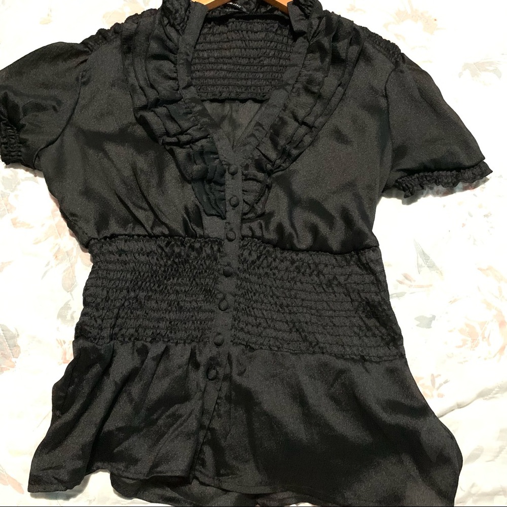Ali & kris black ruffled blouse size : Medium